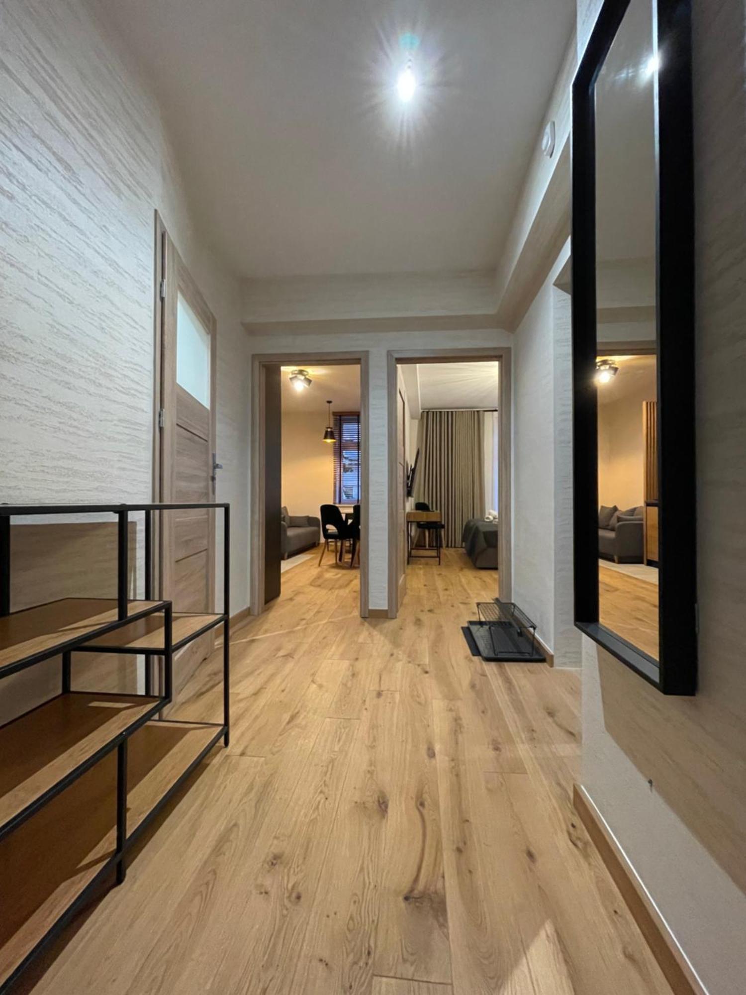 Revesen Premium Apartments คราคูฟ ภายนอก รูปภาพ